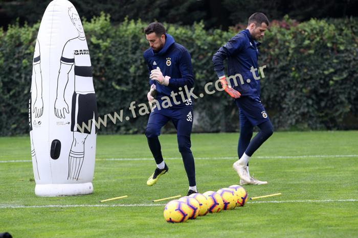Fenerbahçede Tolga Ciğerci ilk kez idmana çıktı