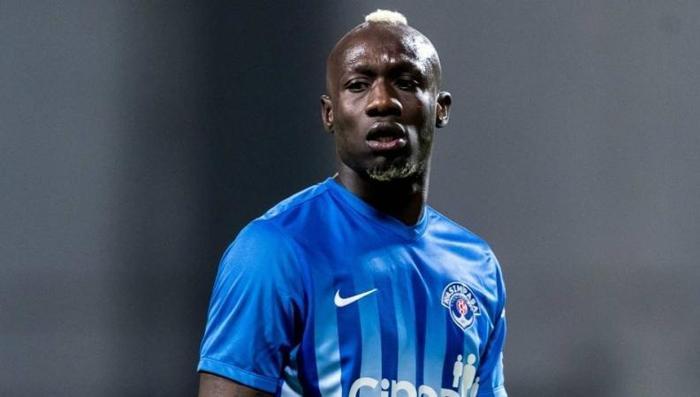 Mbaye Diagnenin transferi için görüşmeler başladı