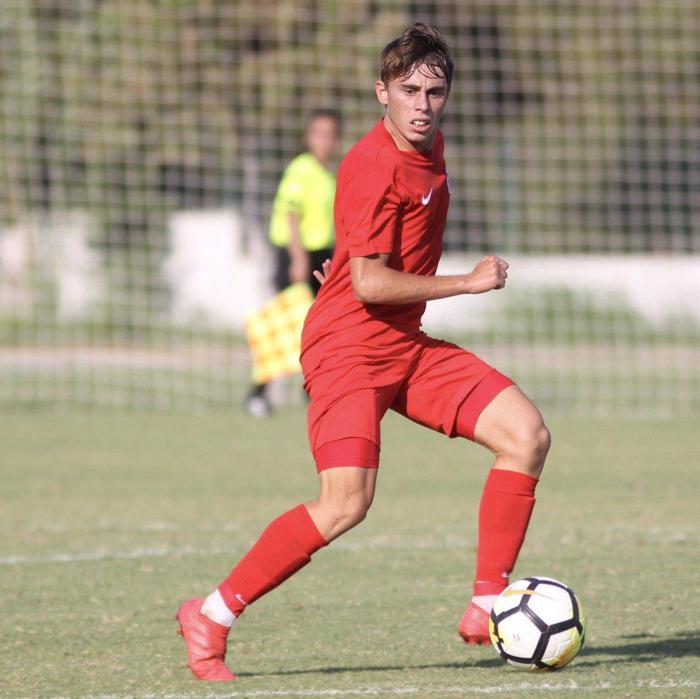 Galatasaray sağ beke transfer yapacak İşte 4 aday...