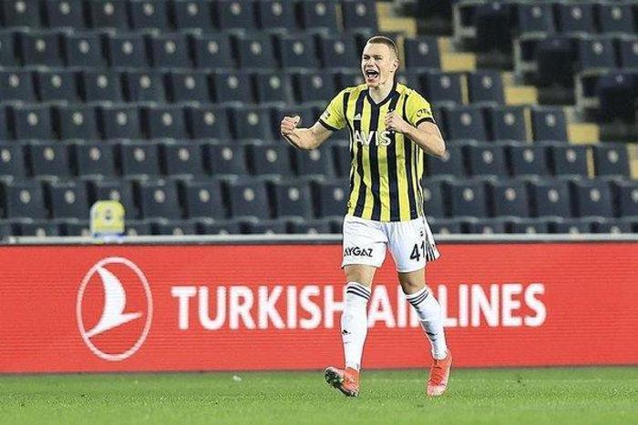 11DE 8 İSİM TAMAM 3 FORMA BELİRSİZ