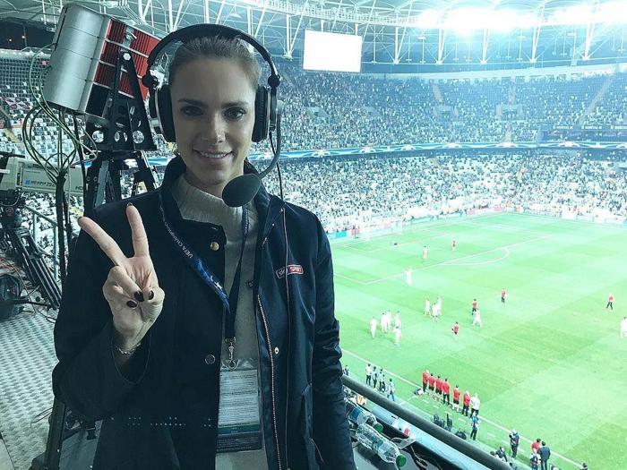 Vodafone Parkta bir güzel: Esther Sedlaczek
