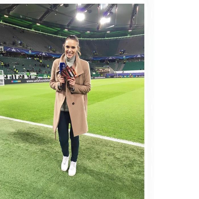 Vodafone Parkta bir güzel: Esther Sedlaczek