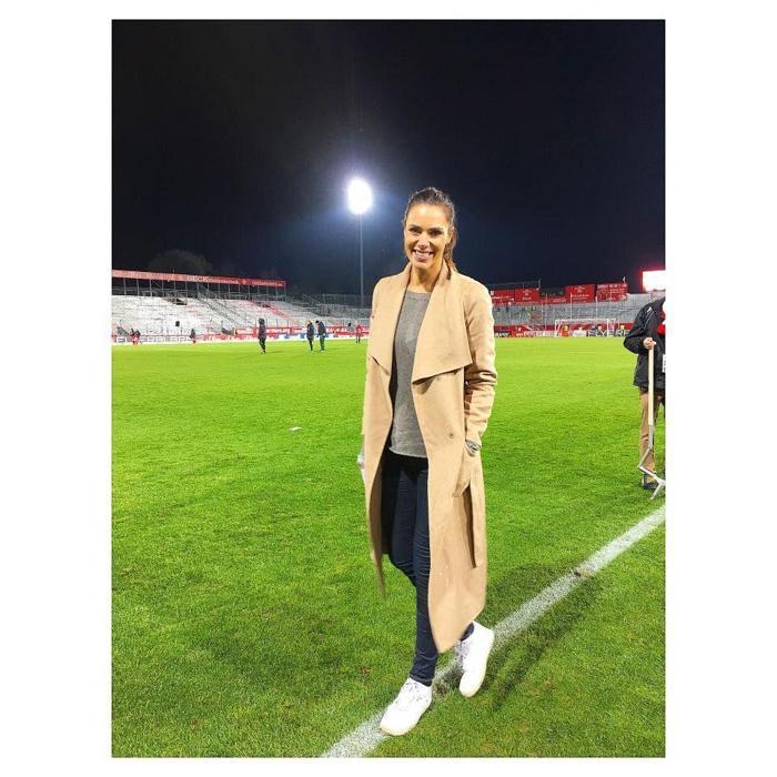 Vodafone Parkta bir güzel: Esther Sedlaczek