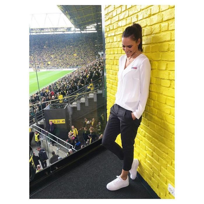 Vodafone Parkta bir güzel: Esther Sedlaczek