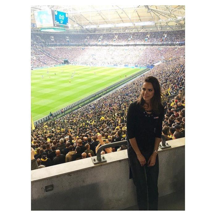 Vodafone Parkta bir güzel: Esther Sedlaczek