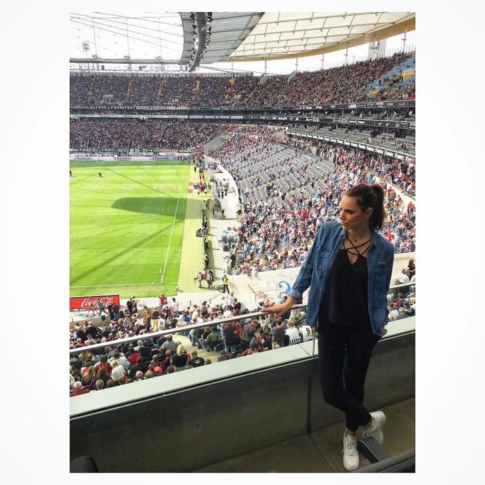 Vodafone Parkta bir güzel: Esther Sedlaczek