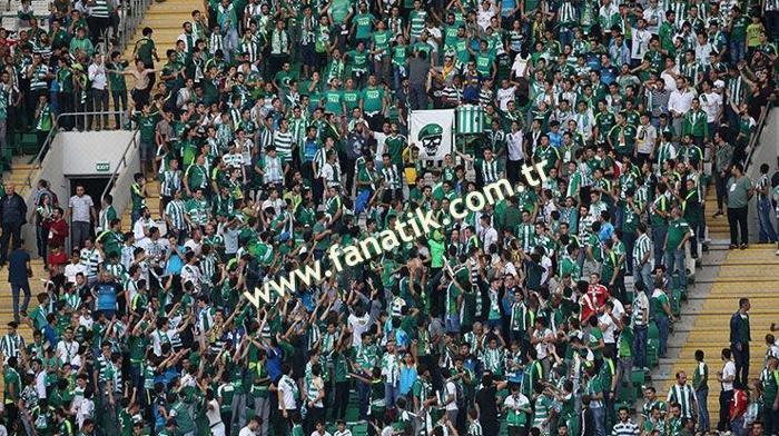 Bursaspor taraftarlarından görsel şölen