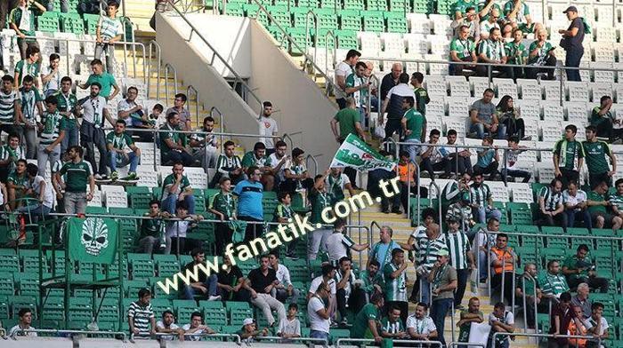 Bursaspor taraftarlarından görsel şölen