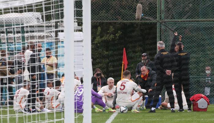 Galatasaray-İstanbulspor maçında olay Ryan Babel çılgına döndü...