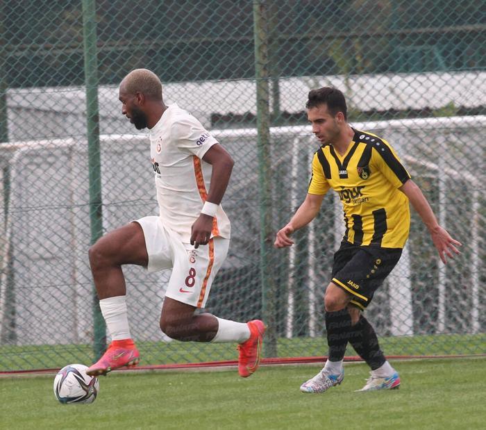 Galatasaray-İstanbulspor maçında olay Ryan Babel çılgına döndü...