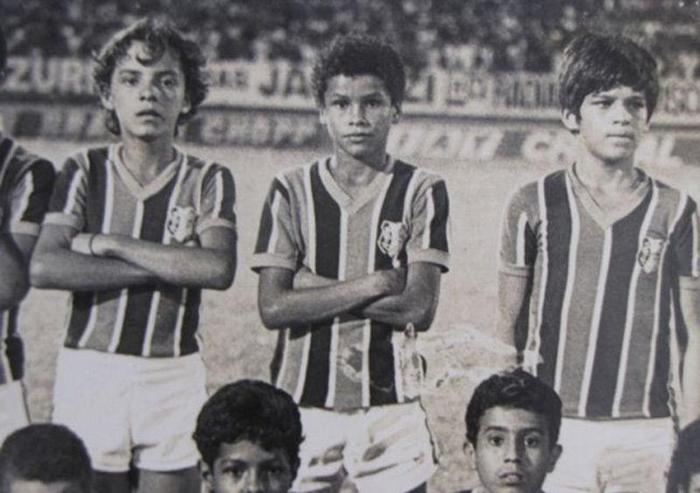 Rivaldo, devam dedi