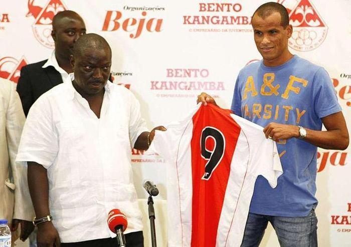 Rivaldo, devam dedi
