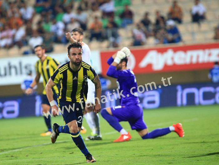 İşte Janssenin Fenerbahçe formasıyla attığı ilk golün görüntüleri
