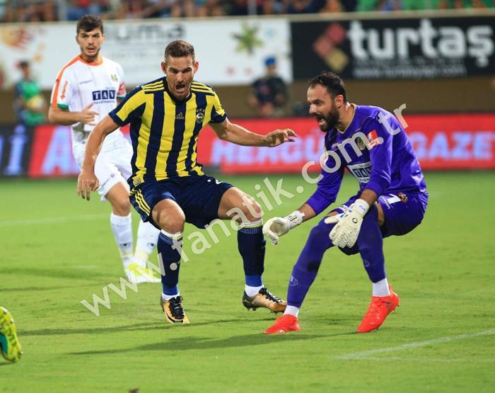 İşte Janssenin Fenerbahçe formasıyla attığı ilk golün görüntüleri