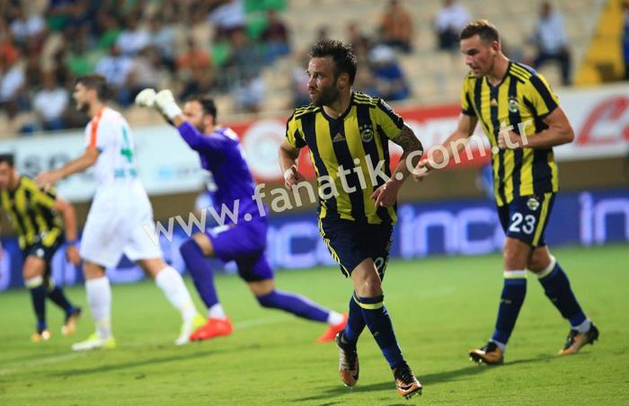 İşte Janssenin Fenerbahçe formasıyla attığı ilk golün görüntüleri