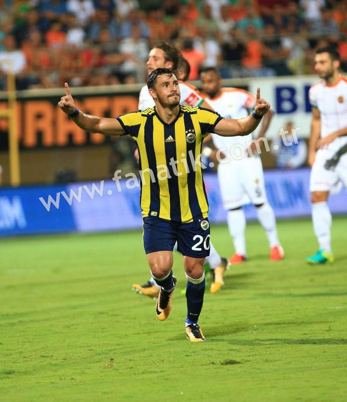 İşte Janssenin Fenerbahçe formasıyla attığı ilk golün görüntüleri