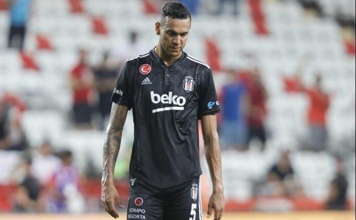 Son dakika Beşiktaştan çifte imza birden