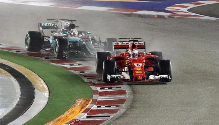Formula 1de feci kaza Ferrariler yarış dışı kaldı