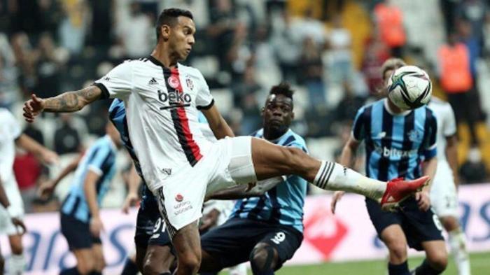 Son dakika Beşiktaştan çifte imza birden