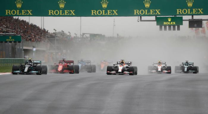 Formula 1 Türkiye GP nefes kesti Formula 1 Türkiye fotoğrafları...