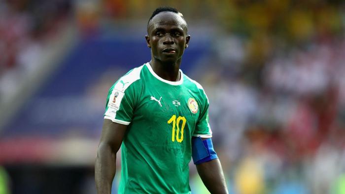 Liverpoolun yıldızı Sadio Mane gözyaşlarına boğuldu