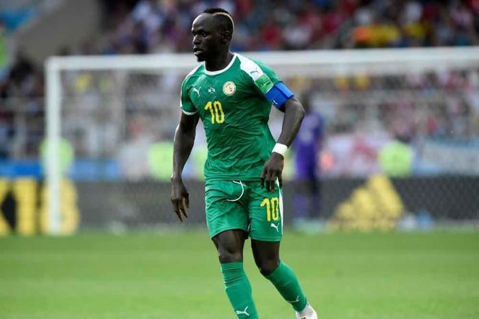 Liverpoolun yıldızı Sadio Mane gözyaşlarına boğuldu