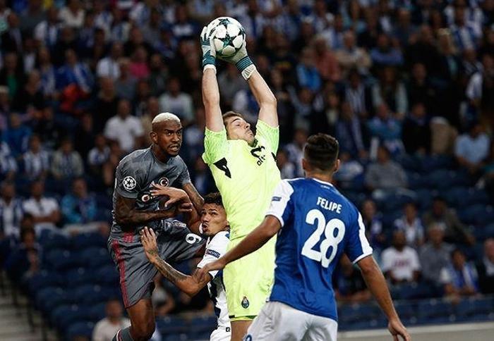 Porto - Beşiktaş maçında ekrana yansımayanlar...