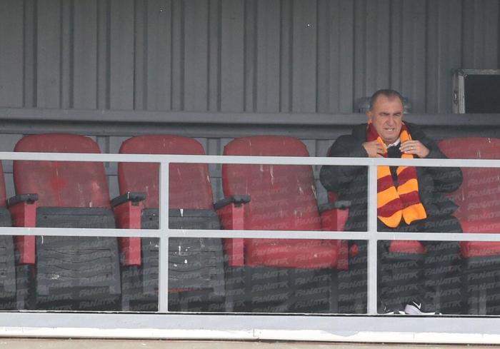 Galatasarayda Fatih Terim kulede, Selçuk İnan-Necati Ateş ikilisi kulübede