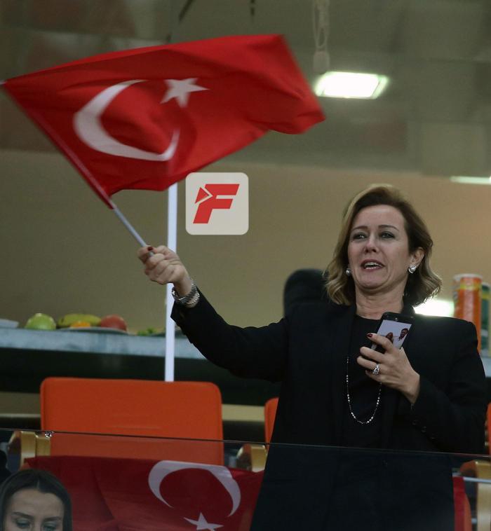 Türkiye-İsveç maçı öncesi büyük zirve