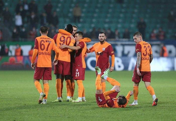 Son dakika haberi Gedson Fernandes gemileri yaktı Benficayı reddetti...