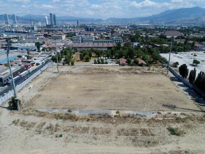 İzmire yapılacak stadların fotoğrafları...