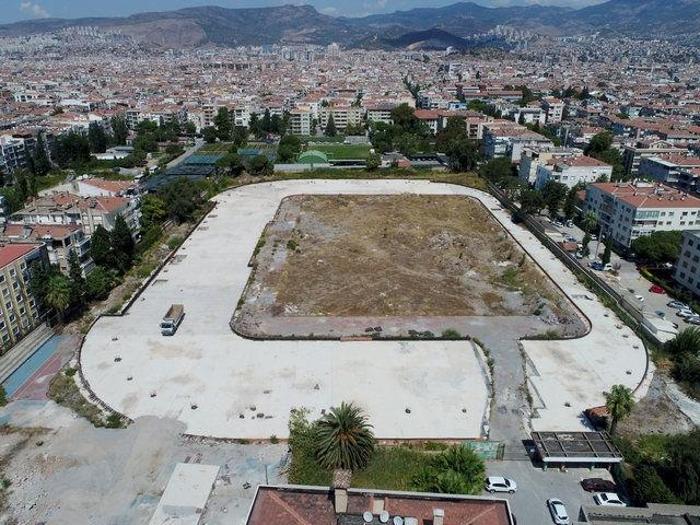 İzmire yapılacak stadların fotoğrafları...