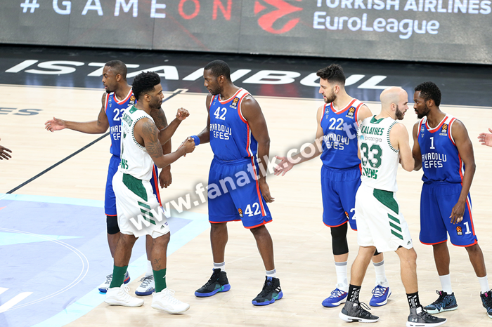 Anadolu Efesin Panathinaikos maçına taraftarlardan büyük ilgi