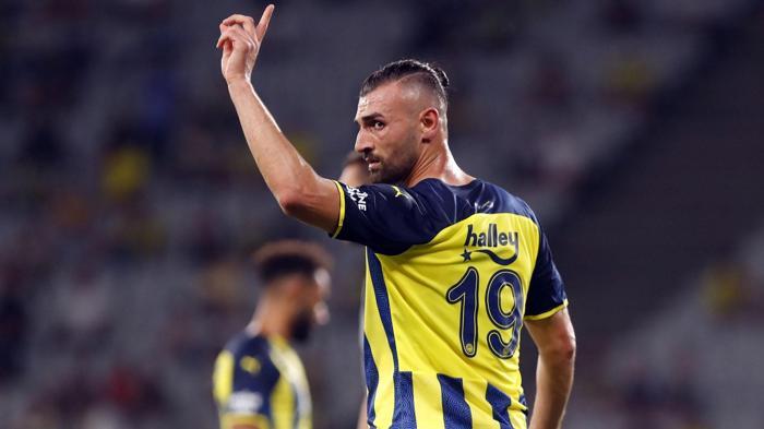 Fenerbahçede forvet rekabeti Berisha, Valencia ve Serdar Dursun...