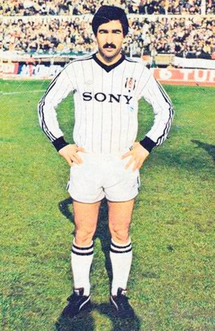 Futbol adamlarının gençlik halleri - Çok şaşıracaksınız...