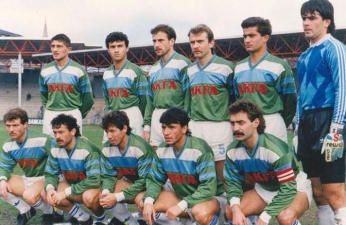 Futbol adamlarının gençlik halleri - Çok şaşıracaksınız...
