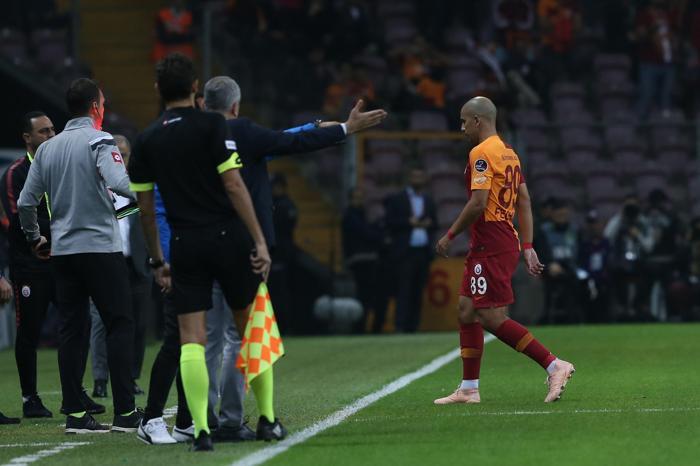 Grenoble, beş yıl boyunca Valencia, West Ham ve şimdi de Galatasaray. 28 yaşında olduğun bu dönemde kariyerini nasıl değerlendiriyorsun