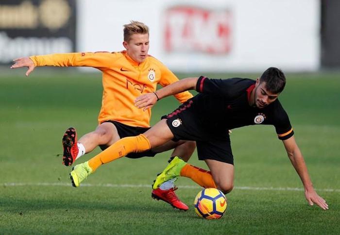 Galatasaraya bir şok daha Sinan Gümüş de sakatlandı