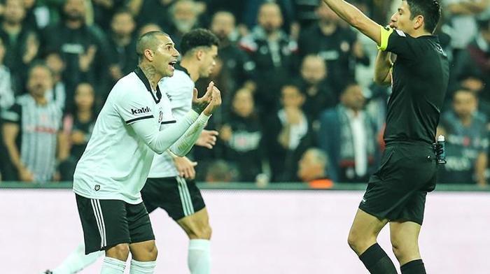 FLAŞ Beşiktaşa, Quaresma için transfer teklifi