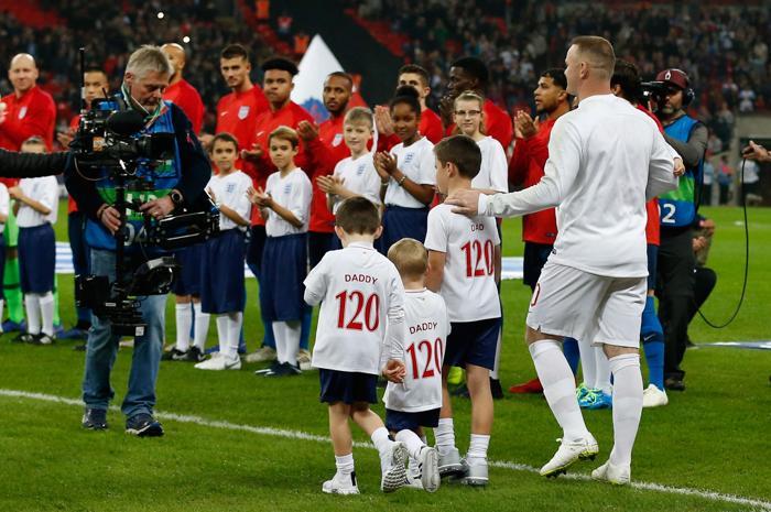Wayne Rooney İngiltere Milli Takımına veda etti