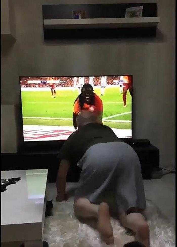 Aslanda Gomis çılgınlığı