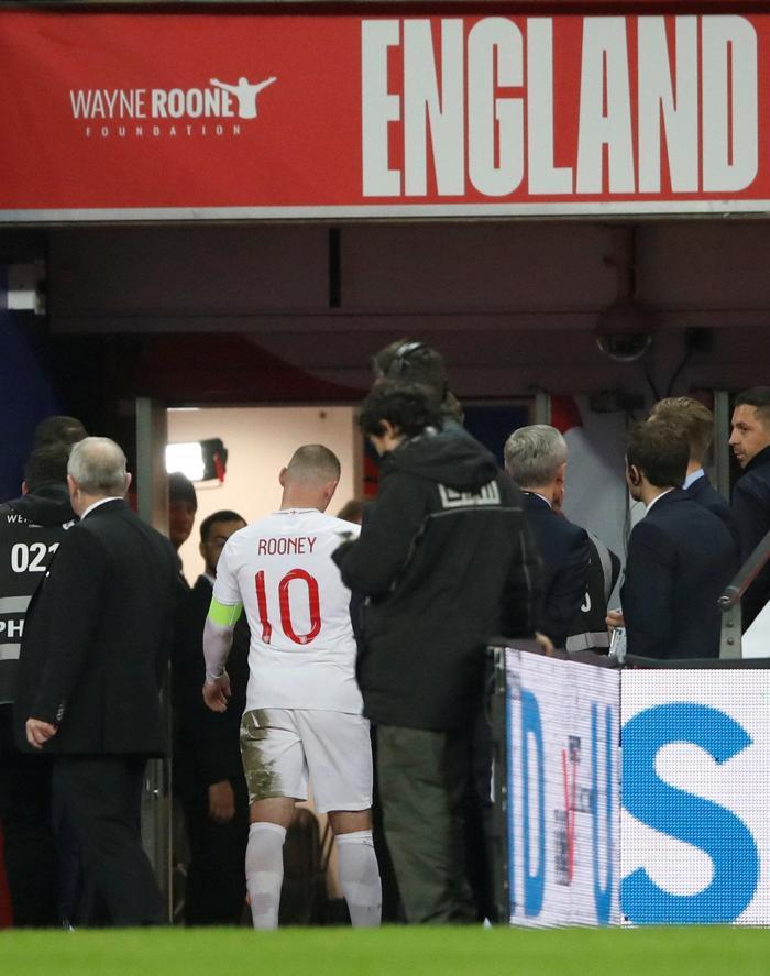 Wayne Rooney İngiltere Milli Takımına veda etti