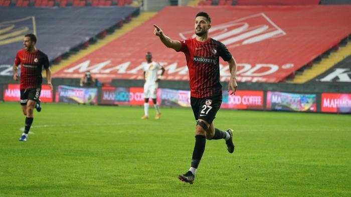 Süper Ligin 27 futbolcusuna alıcı çıkmadı