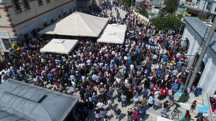 Vatan Şaşmaz son yolculuğuna uğurlandı