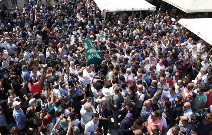 Vatan Şaşmaz son yolculuğuna uğurlandı
