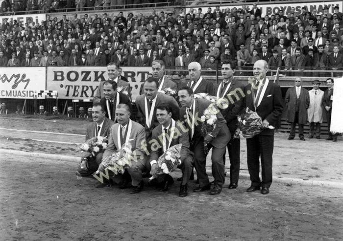Bir zamanlar maziye bak