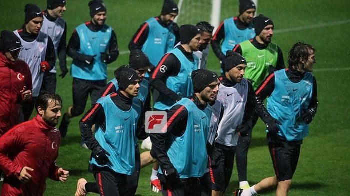 A Milli Takım, Cengiz Ündersiz çalıştı