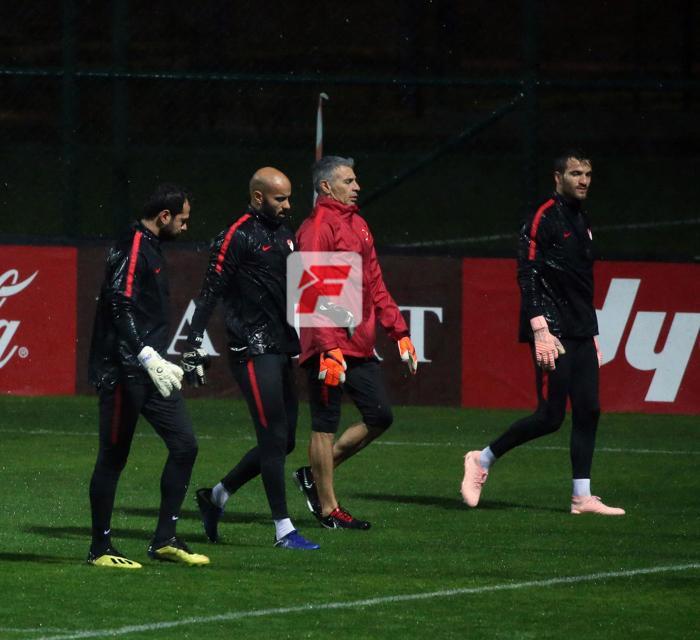 A Milli Takım, Cengiz Ündersiz çalıştı