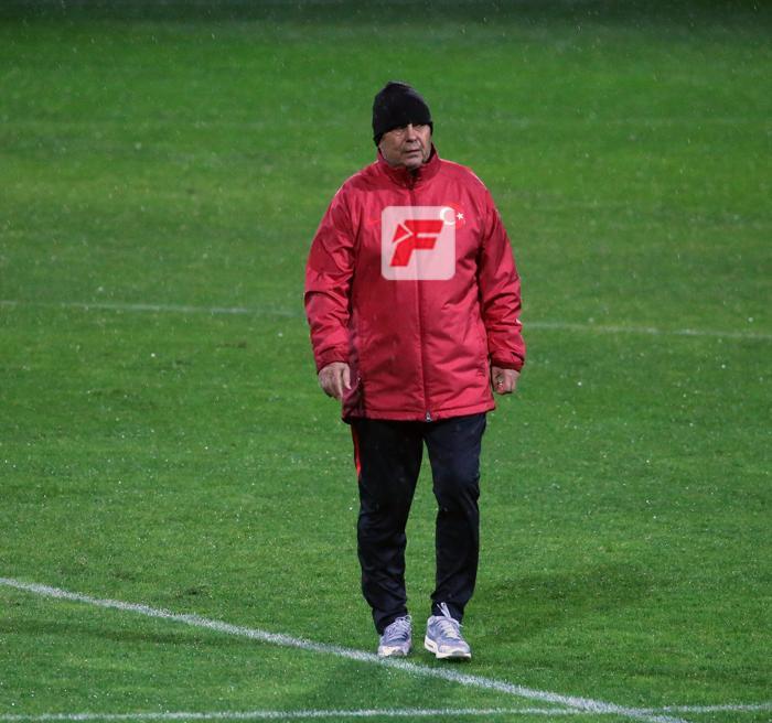 A Milli Takım, Cengiz Ündersiz çalıştı