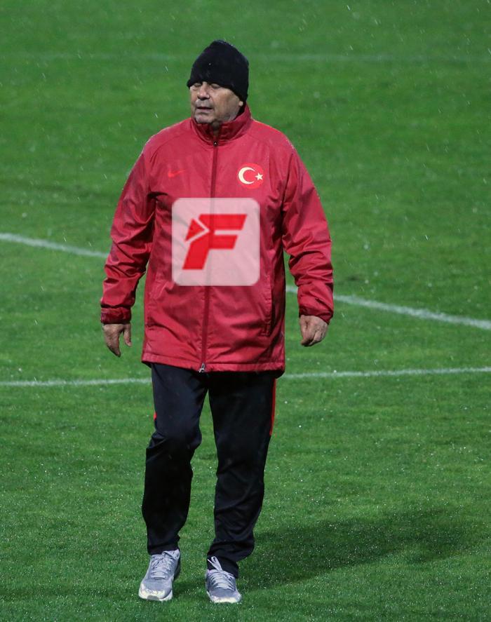 A Milli Takım, Cengiz Ündersiz çalıştı